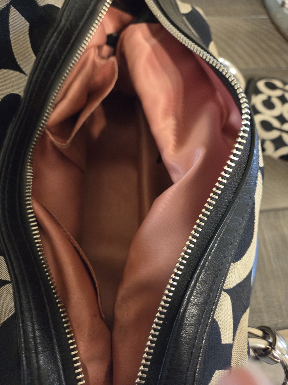 Coach Hand Bag and Wallet Set - Picture 10 of 16